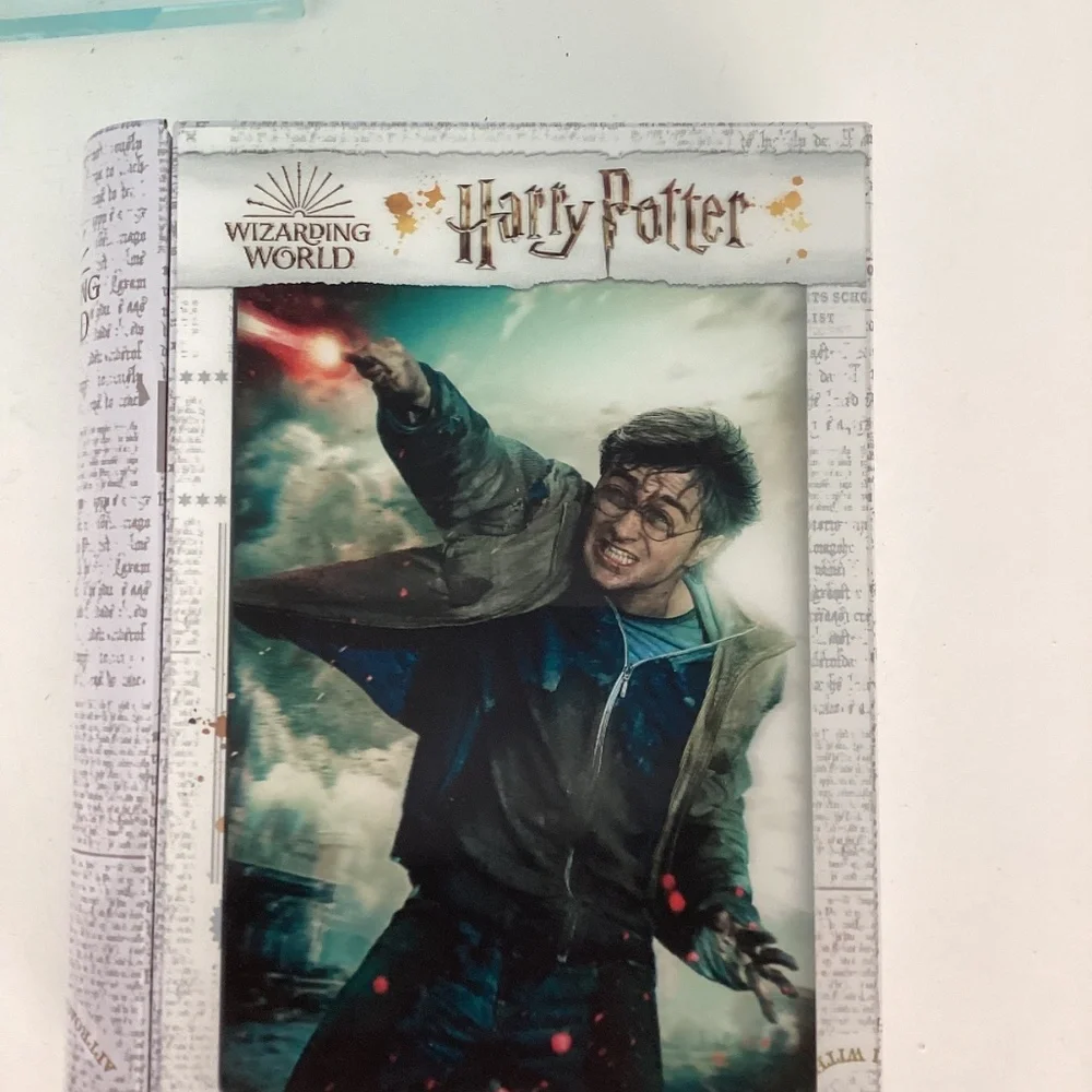Harry Potter 3D Image 300 pc Puzzle 9.5”x7.5” Tin Book Storage Tin Box